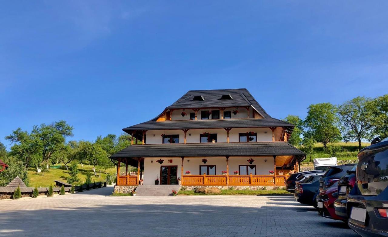Pensiunea Roca Maramures Deseşti Exterior foto